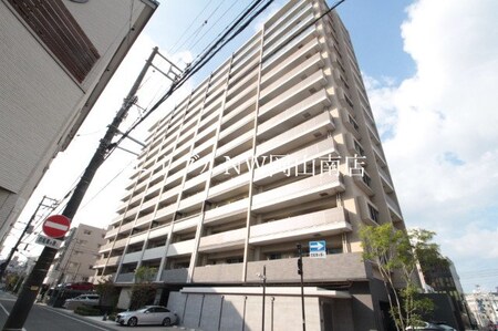 パークホームズ内山下イーステージ外観写真