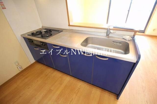 物件内観写真8　(同物件の別の部屋の写真です)