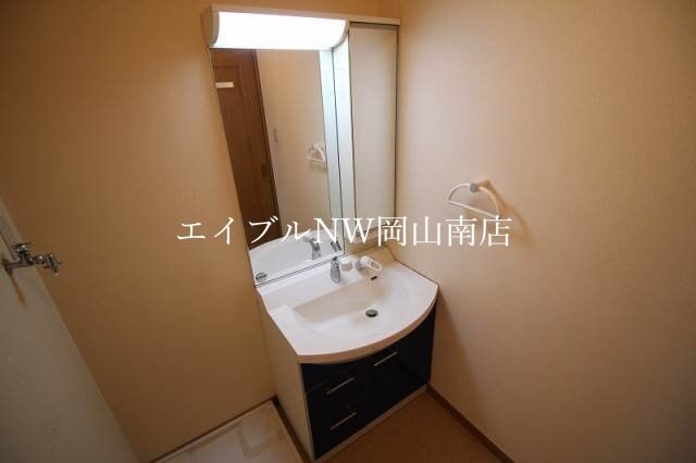 物件内観写真33　(同物件の別の部屋の写真です)