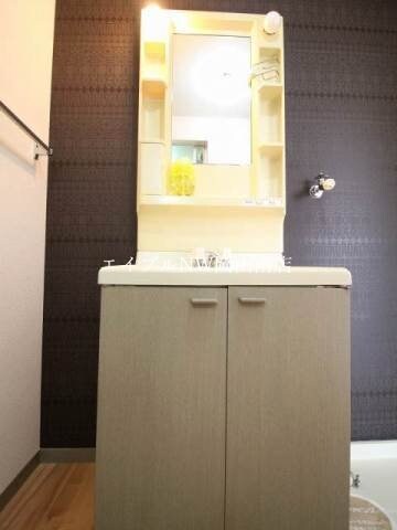 物件内観写真10　(洗面)