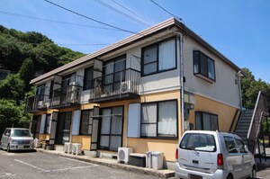 レークサイドハイツB棟外観写真