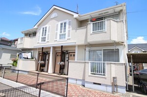 ニュークレストール２４コスモスＡ外観写真