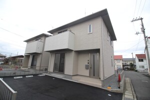 ハマノKT　2号棟外観写真