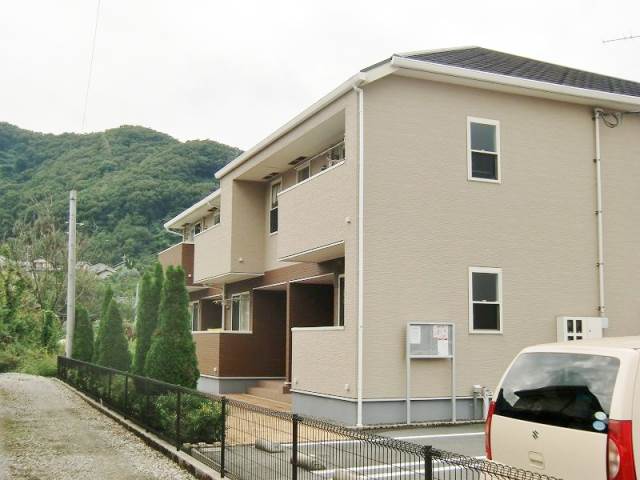 フォレスタ
