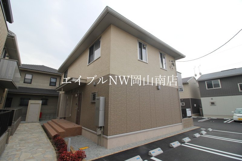 サン　ビレッジ福成　C棟