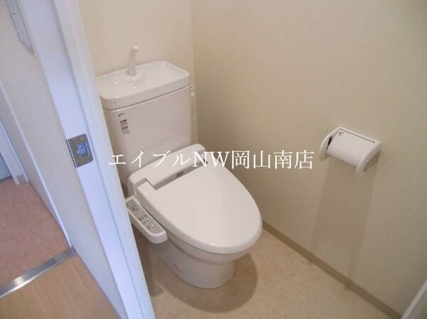 トイレ(同タイプのお部屋の写真です)