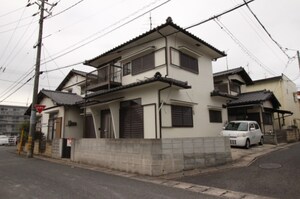 辰巳貸家外観写真