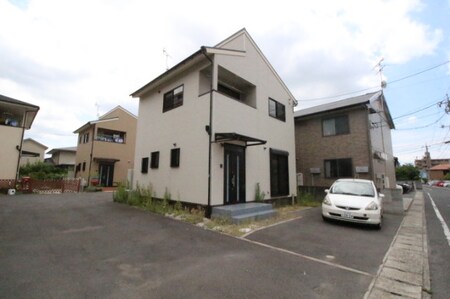 グランツタウン3号棟外観写真