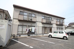 パナハイツ芳泉A外観写真
