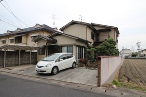 平田貸家外観写真