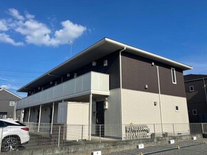 プリマベーラ　高坂外観写真