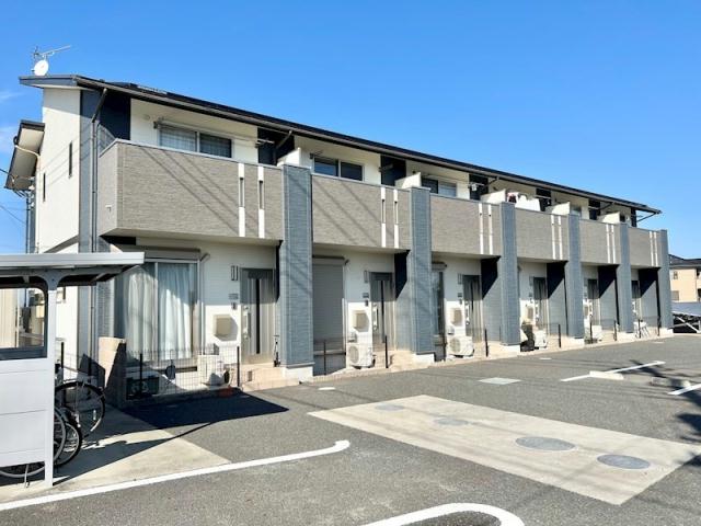 HollyFlat