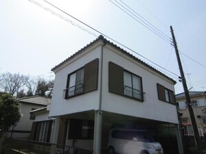屋根付き駐車場２台戸建外観写真