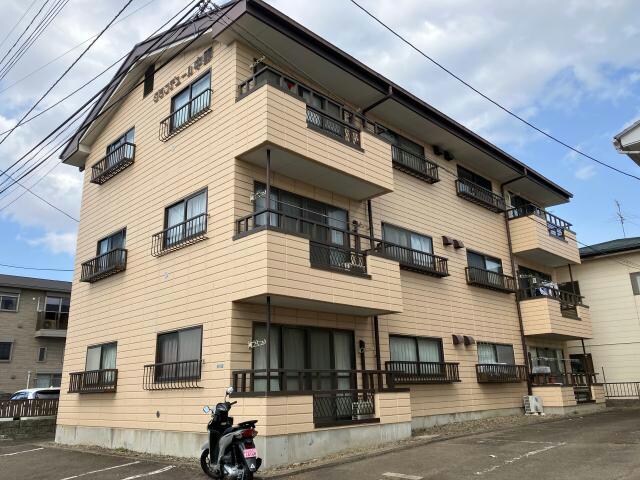 グランデュール中野の物件外観写真