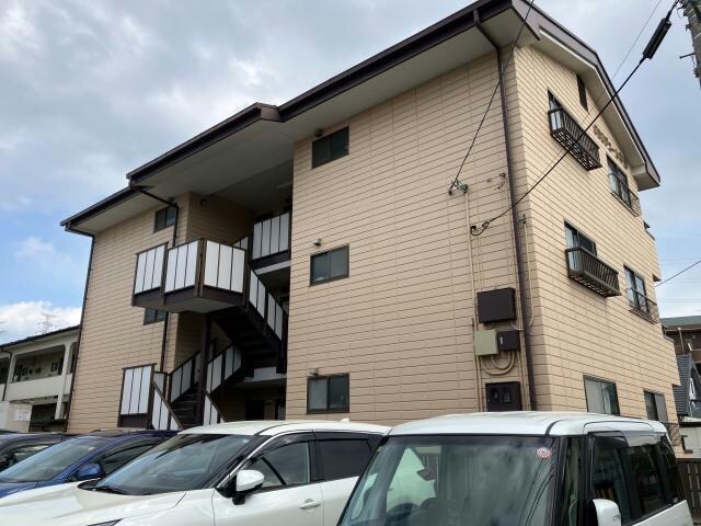 グランデュール中野の物件外観写真