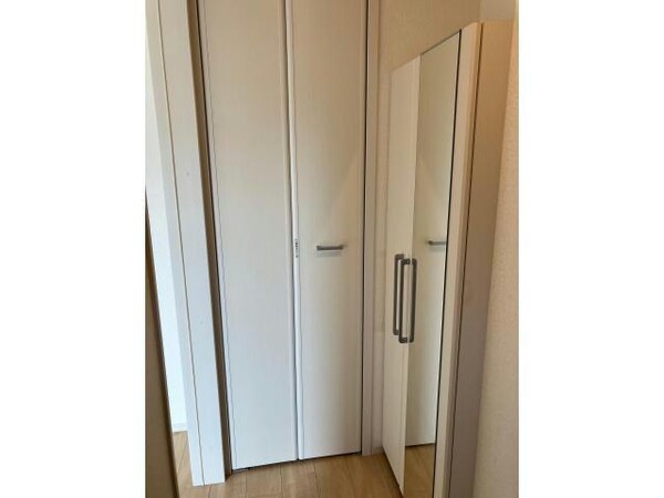 収納(玄関回り)