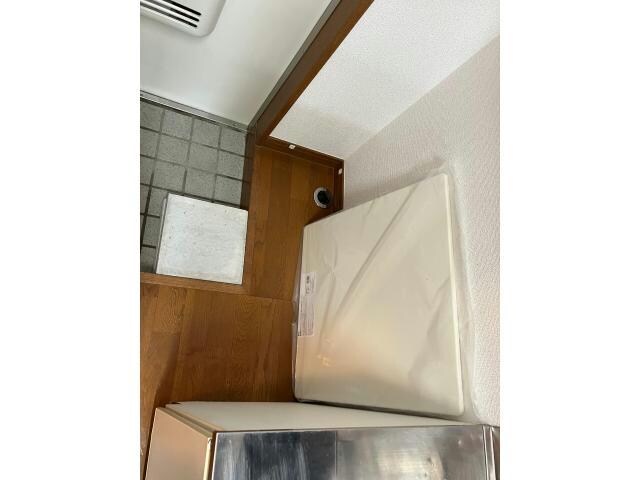 物件内観写真14　(洗濯機置き場)