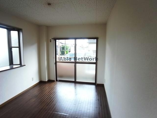 物件内観写真5　(※別部屋参照)