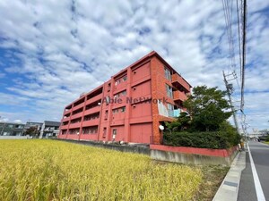 ヴィラナリー瑞穂外観写真
