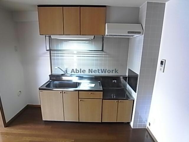 物件内観写真10　(キッチン（別部屋参照）)