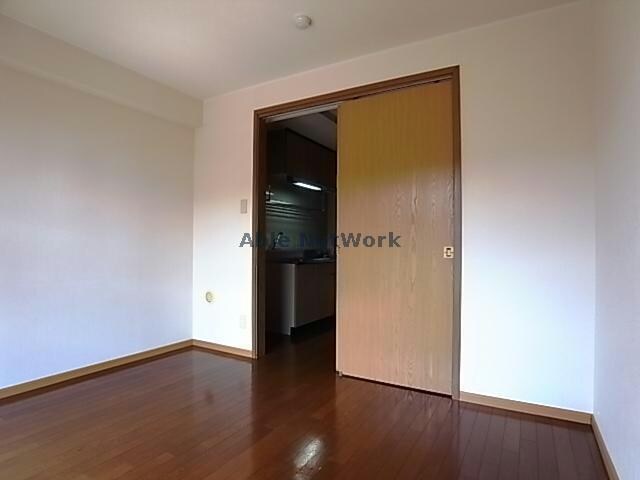 物件内観写真15　(洋室（別部屋参照）)