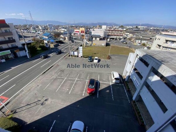 駐車場(駐車場)