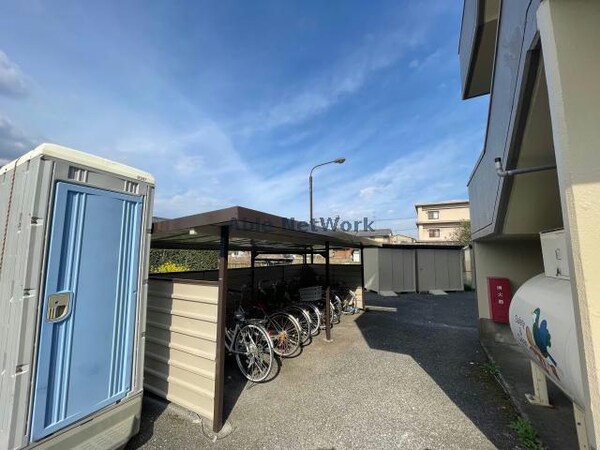 駐輪場(駐輪場)