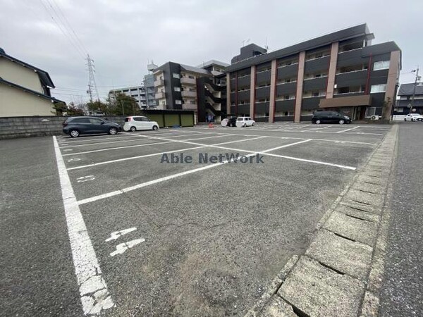 駐車場(駐車場)