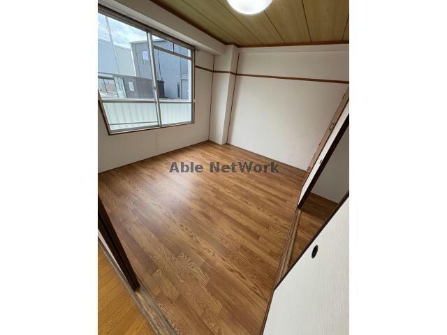 物件内観写真10　(居室)