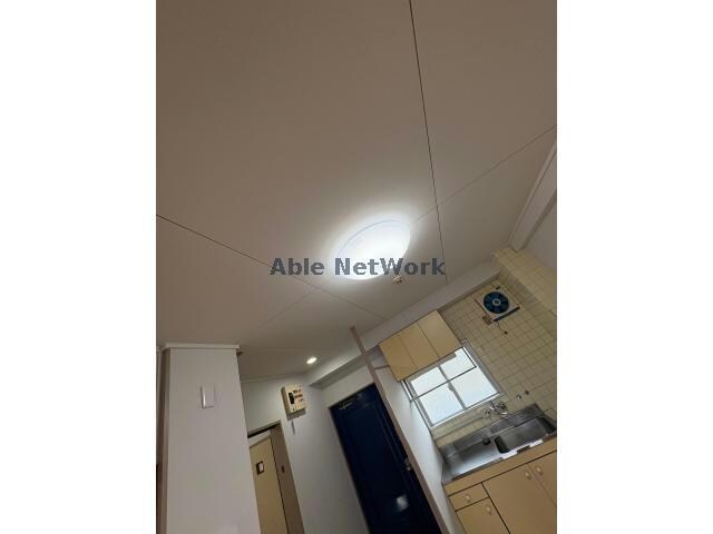 物件内観写真15　(照明)