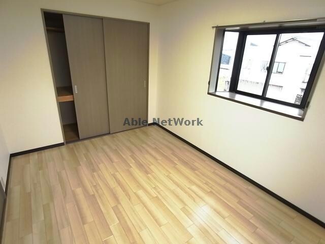 物件内観写真8　(居室)