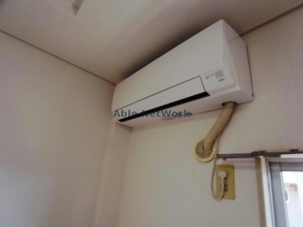 空調設備(エアコン（同型）)