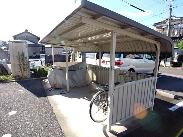 駐輪場(駐輪場)