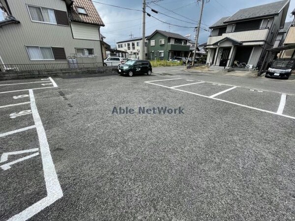 駐車場(駐車場)