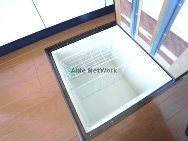 物件内観写真20　(床下収納)