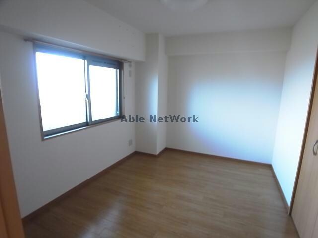 物件内観写真8　(居室)