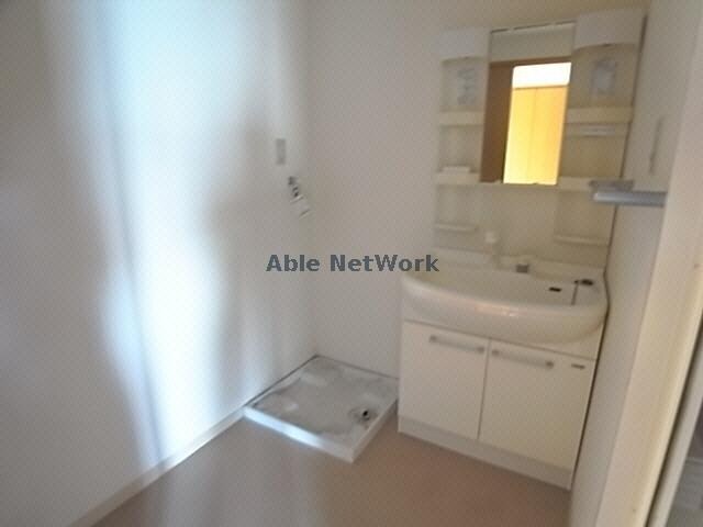 物件内観写真10　(洗面・脱衣所)