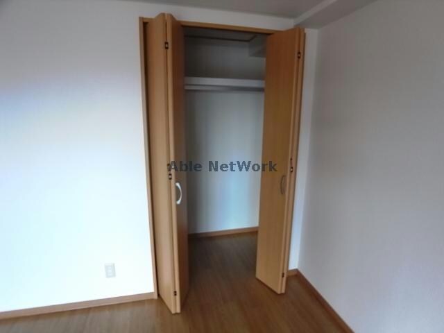 物件内観写真13　(収納)