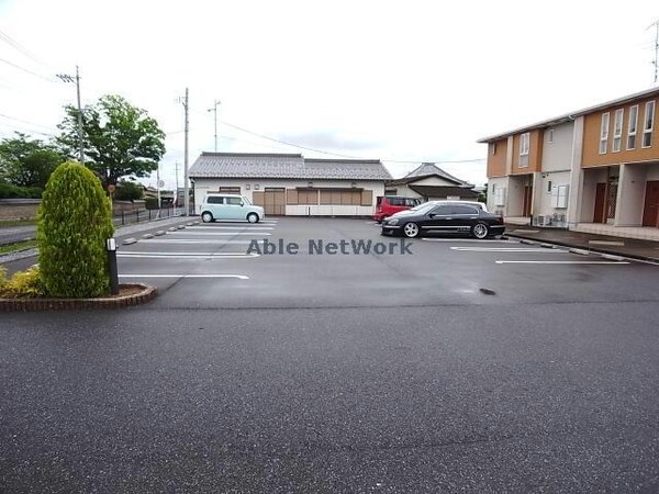 駐車場(駐車場)