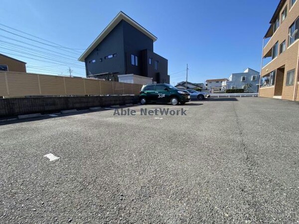 駐車場(駐車場)