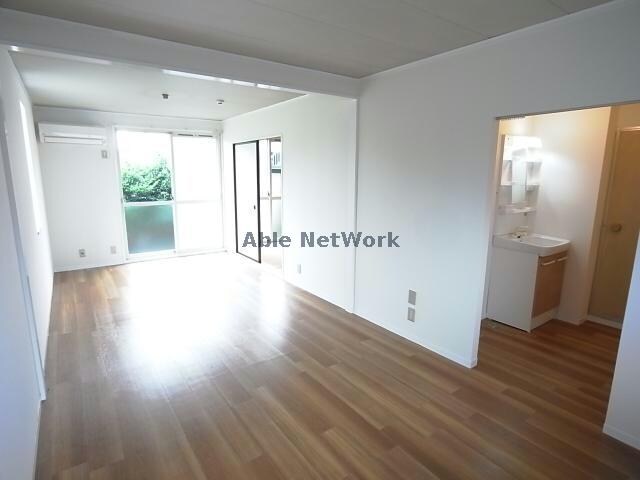 物件内観写真7　(LDK)