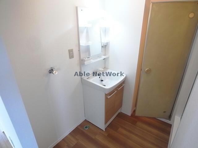 物件内観写真11　(洗面)