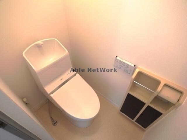 物件内観写真13　(トイレ)