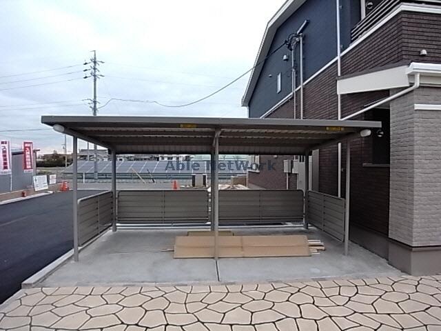 物件外観写真3　(駐輪場)