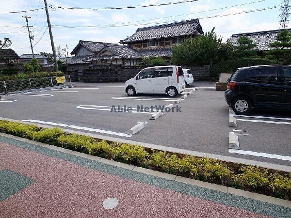 駐車場(駐車場)