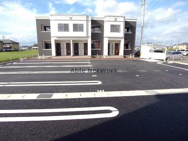 物件外観写真2　(外観)