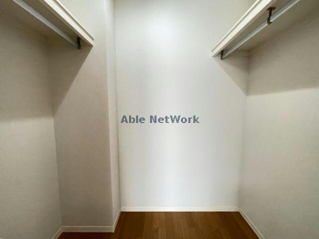 物件内観写真15　(ウォークインクローゼット)