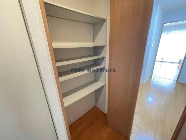 物件内観写真25　(収納)