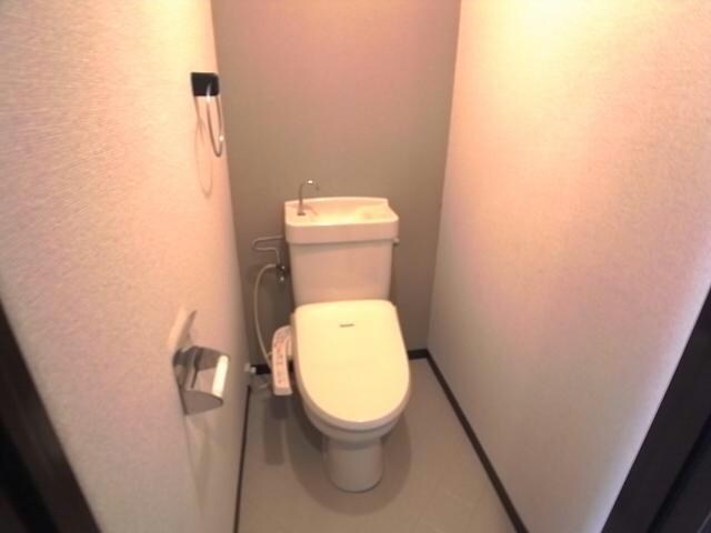 物件内観写真9　(トイレ（別部屋参照）)