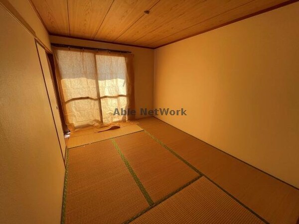 居室(※別部屋写真参照)